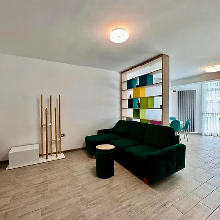 Lamera - Alezzi Langa Mare Cu Acces La Piscina, Jacuzzi, Sauna Si Sala De Fitness Apartament Năvodari